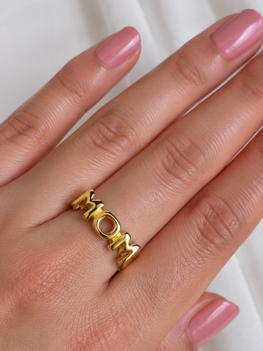 New Gold MOM Ring – Size 6 💛